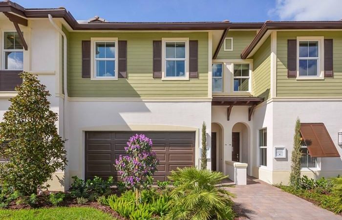 Pointe 100 Townhomes in Boca Raton